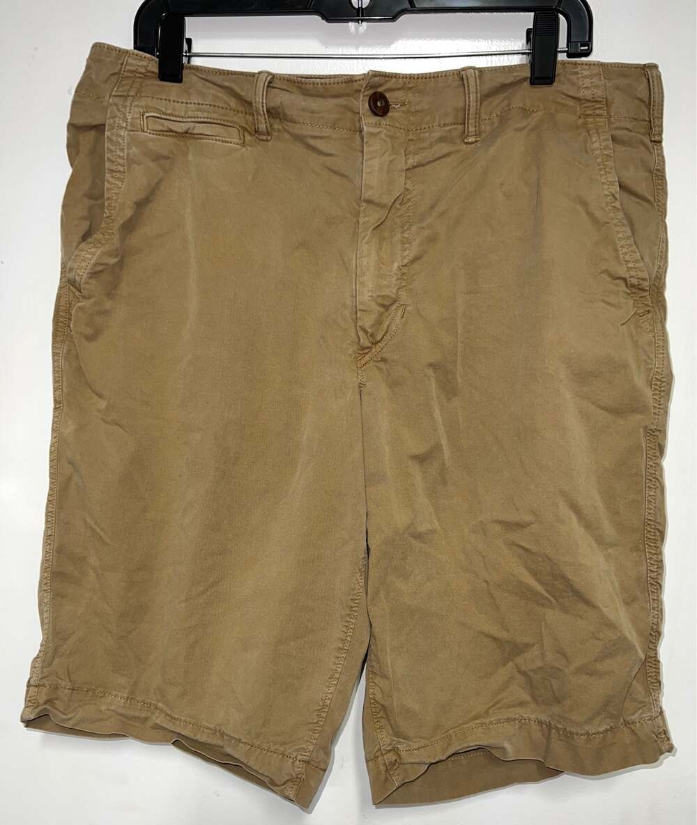 AE Khaki Tan Shorts 34